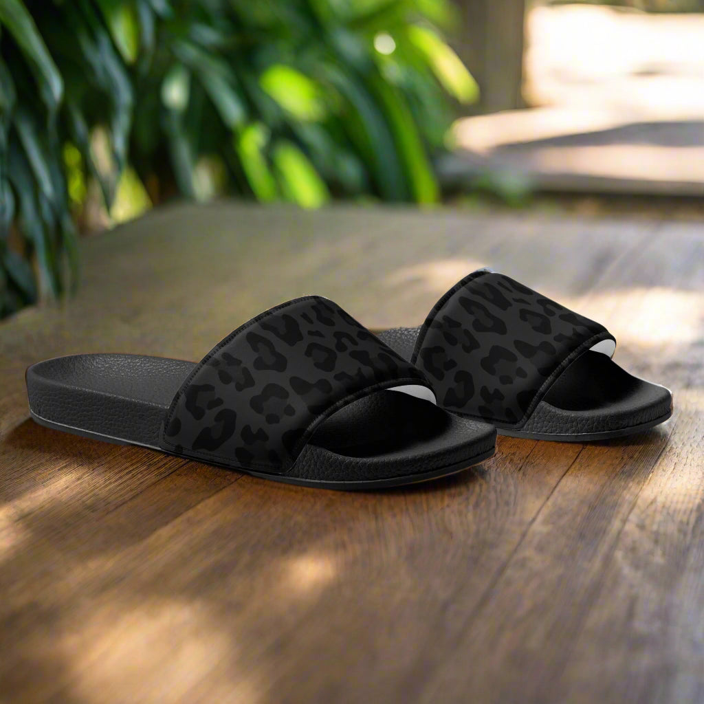 Avid London Cheetah Womens Sliders (Black)