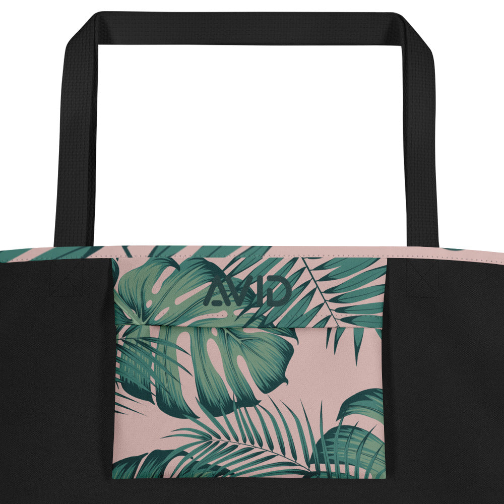 Palm Leaf Tote Bag Inside Pocket Detail